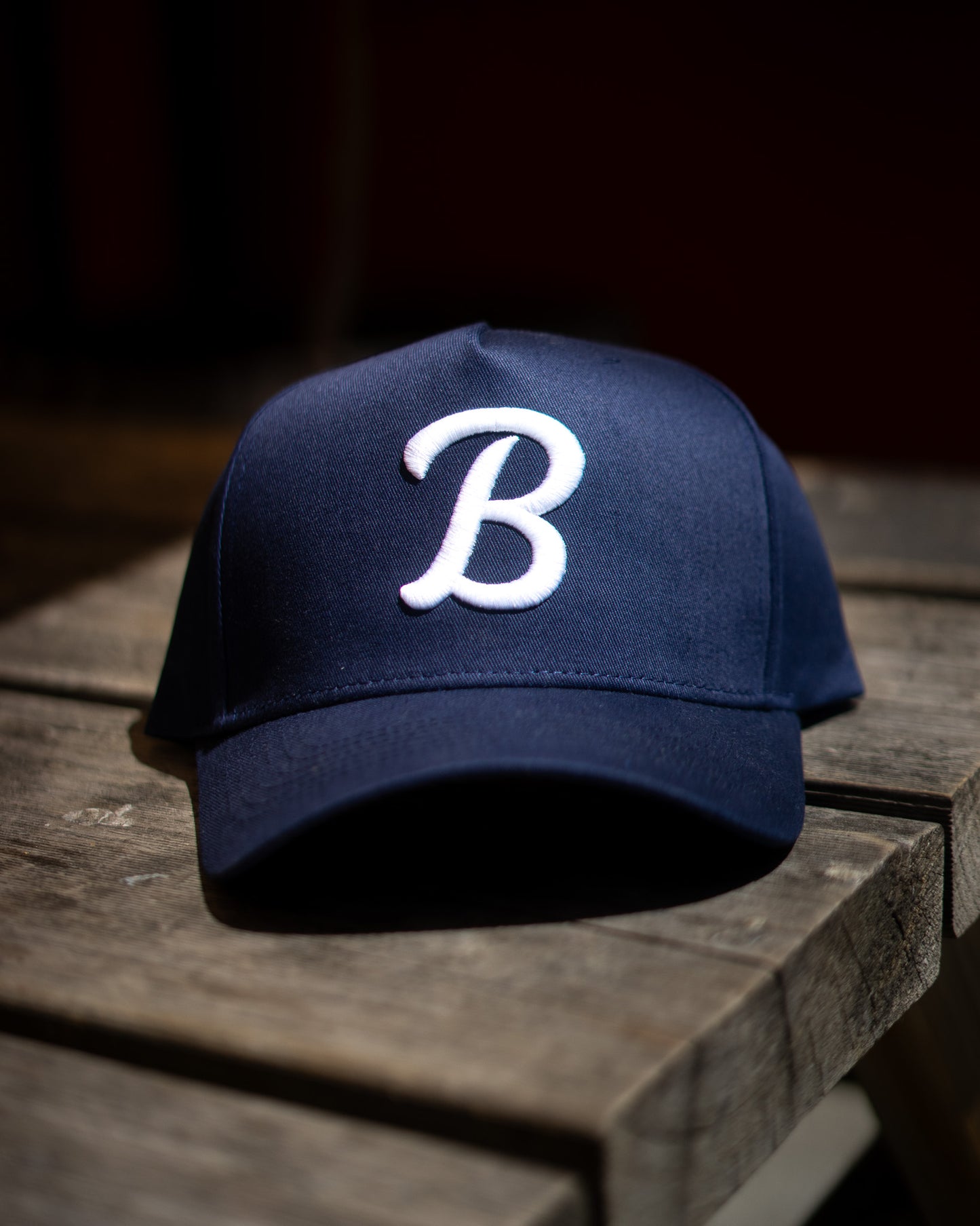 B EMBROIDED SNAPBACK